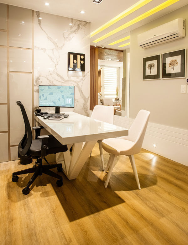 High-tech Office Interiors